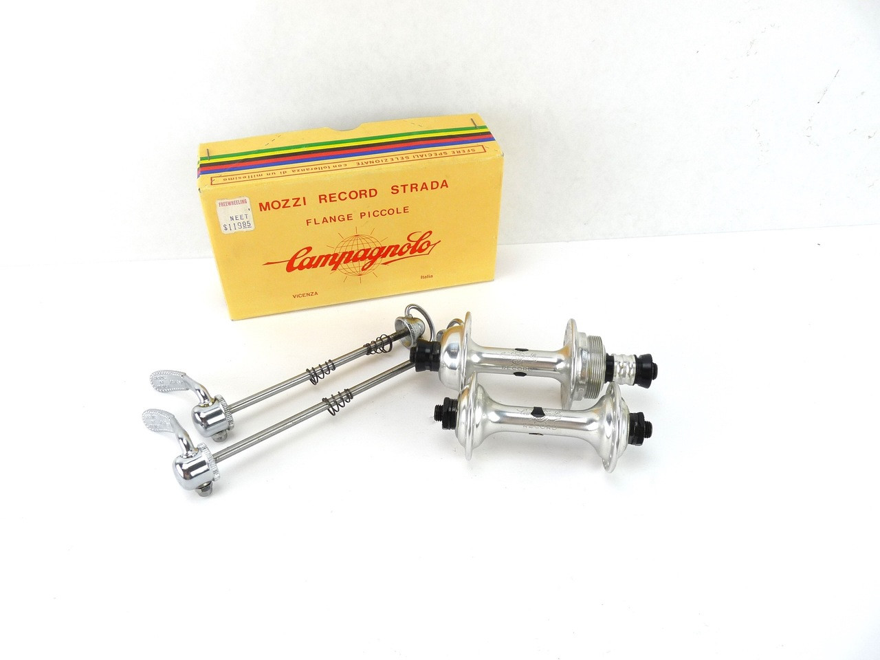 Campagnolo Nuovo Record hub Set 32H 126mm English Thread NOS