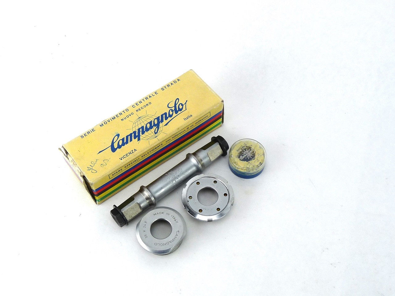 Campagnolo Record Pista Bottom Bracket 65-P-110 for Cinelli Track