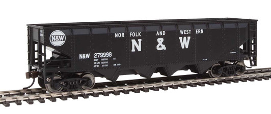 Offset Quad Hopper - Ready To Run -- Norfolk & Western (black; Block N&W, Hamburger Logo) Offset Quad Hopper - Ready To Run -- Norfolk & Western (black; Block N&W, Hamburger Logo)