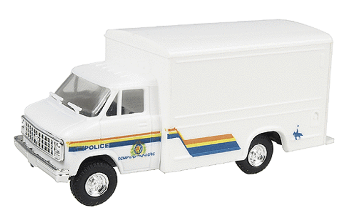 HO Scale Chevrolet 1-Ton Box Van - Emergency - Police Vehicles - Royal Canadian Mounted Police 