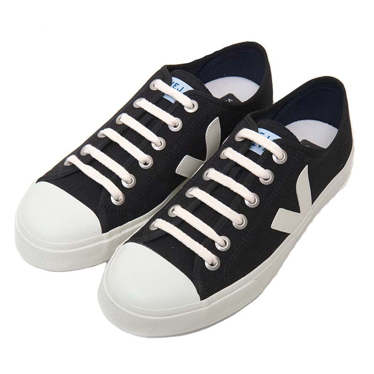 wata canvas sneakers