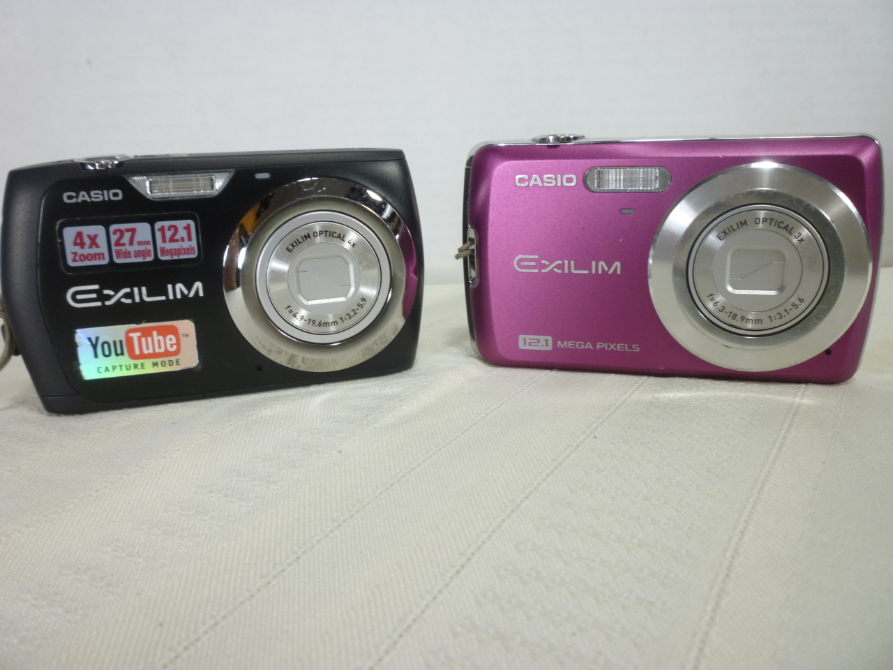 Sortie ik klaag band Casio Exilim Digital Camera's (2) 12MP w/ Accessories