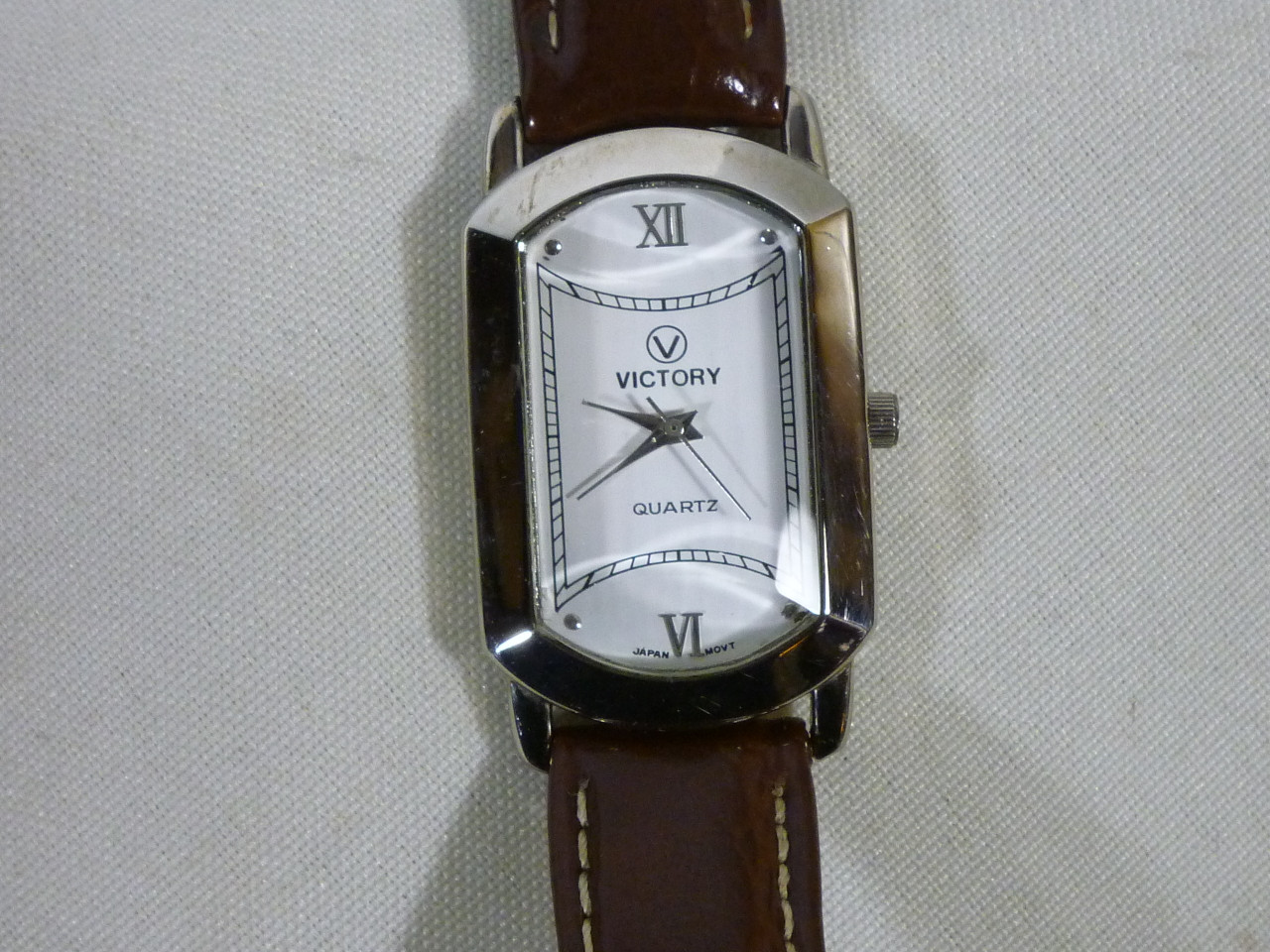 Victory Brand Dress Watch for Men Quartz w/ Leather Band