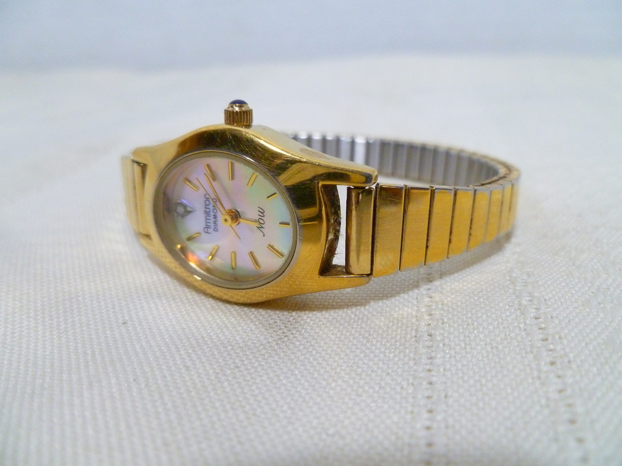 Armitron Diamond Now Ladies Watch VINTAGE Armitron Diamond Now