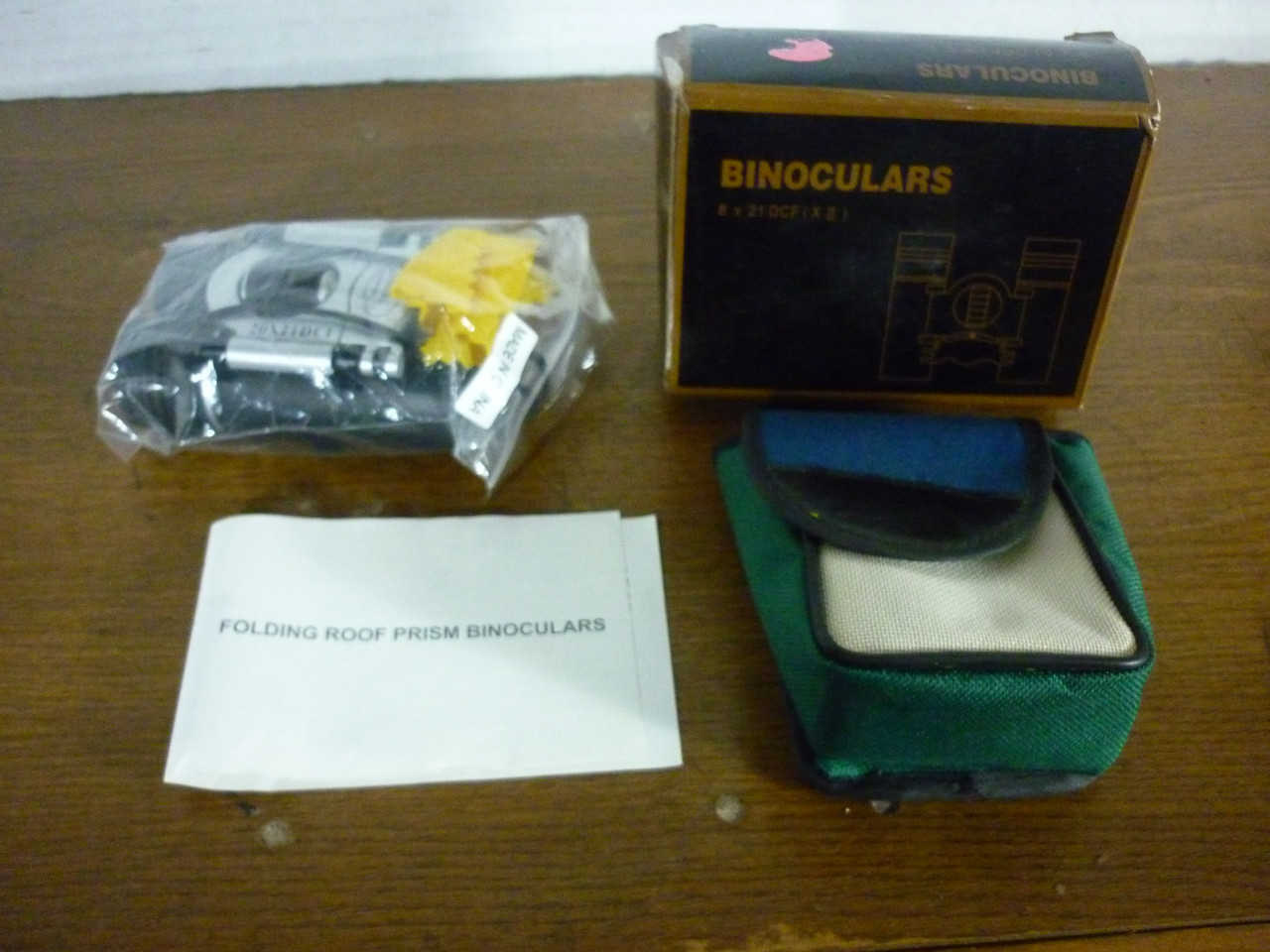 Tasco Binoculars 20 x 21 DCF High Def Pocket Size New