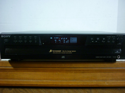 Sony 5 Disc CD Player Changer CDP-CE375