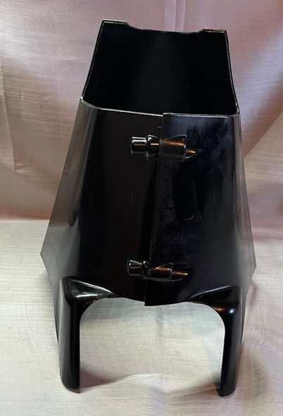 USED 896116T Mercury Skirt 25-30hp USED 896116T Mercury Skirt 25-30hp