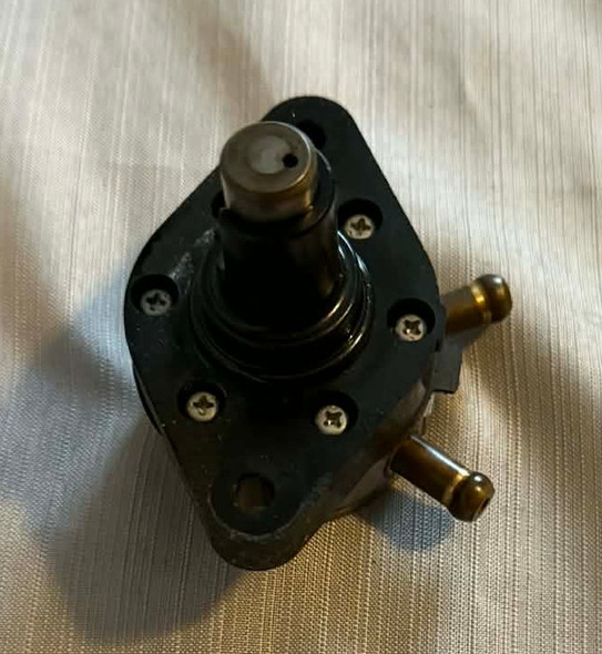 USED 5030697 Johnson Fuel  Pump Assembly 70hp