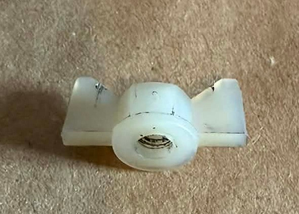 USED 816874 Mercury Wing Nut 50-300hp