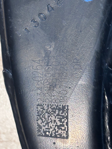 USED 130420004 + 130420003 GMC Chevy Front Wishbone + Control Arm