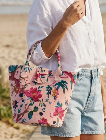 AB106-PARADISE BLUSH PINK SNAP MEDIUM