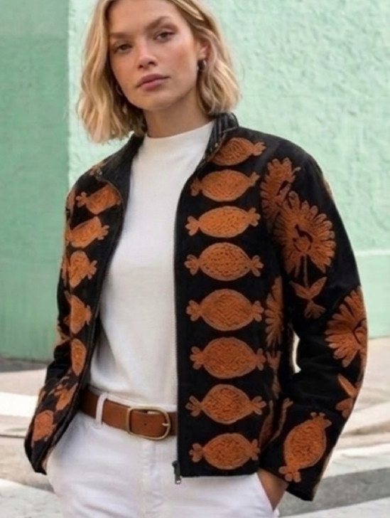 S-NOMADIC TRIBAL BLACK SUZANI