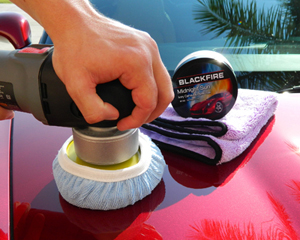 The Deluxe Bonnet is perfect for removing dried on waxes and sealants with your DA polisher