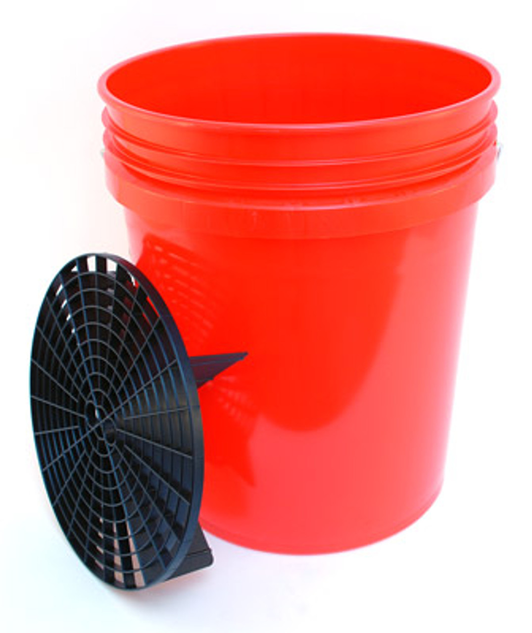 Red 5 Gallon Wash Bucket With Red Grit Guard Insert
