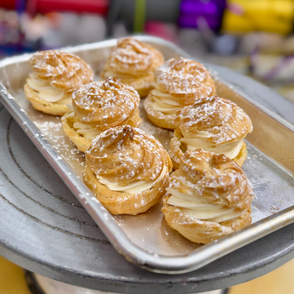Italian Cream Puffs - Box of 4