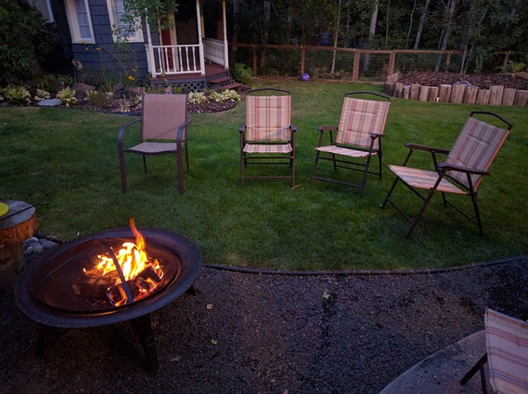 5 Safety Tips to Follow When Using a Fire Pit