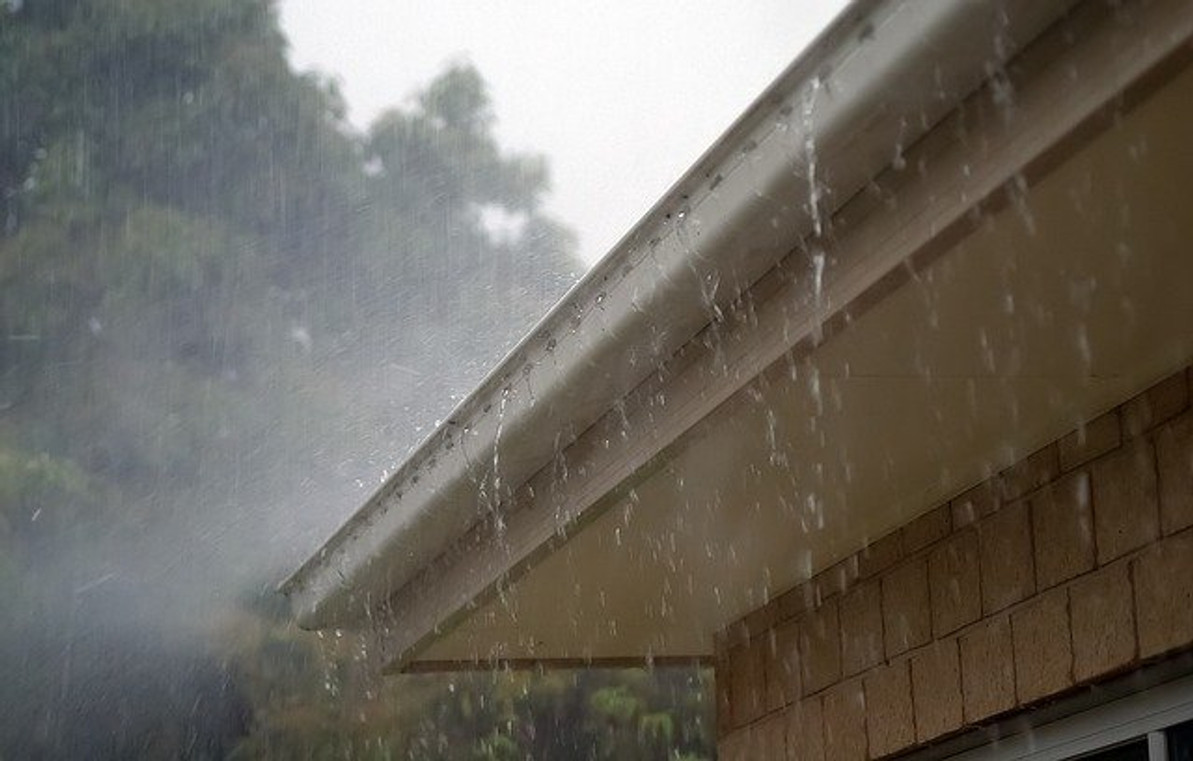 5 Safety Tips to Follow When Cleaning Gutters