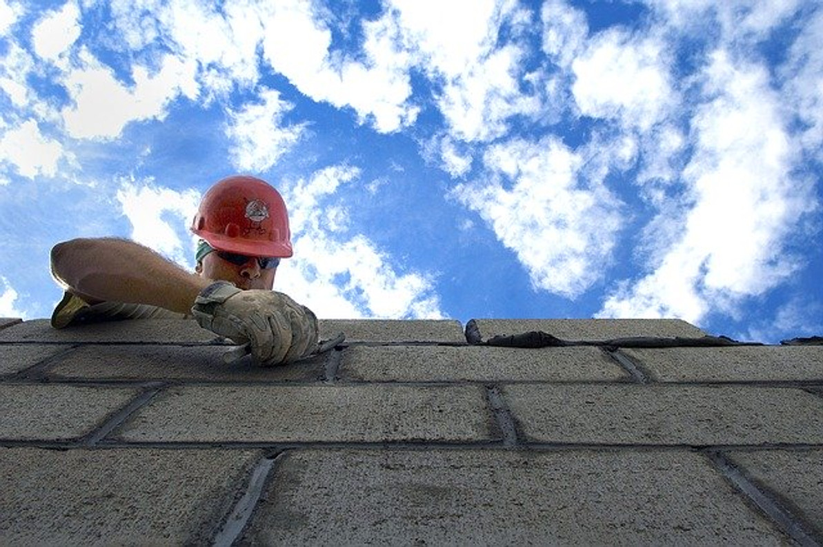 Sunburn: How to Prevent Getting Burned When Working Outdoors