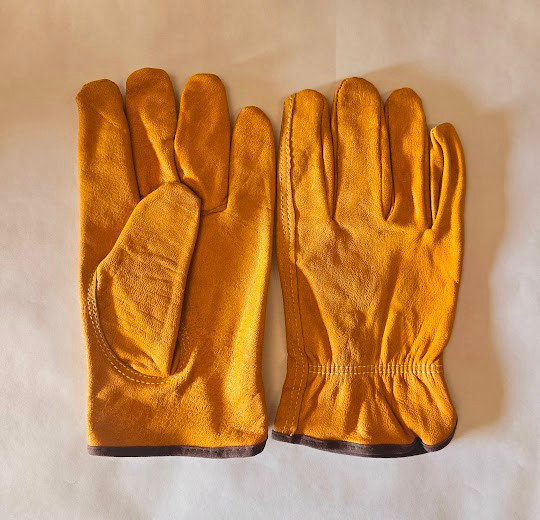  Liberty 6147Y Economy Grain Cowhide Driver with Keystone Thumb Gloves. Shop Now!