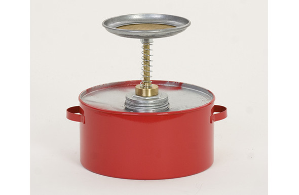 Buy Eagle P702 2 Qt Red Metal Plunger Can today and SAVE up to 25%.
