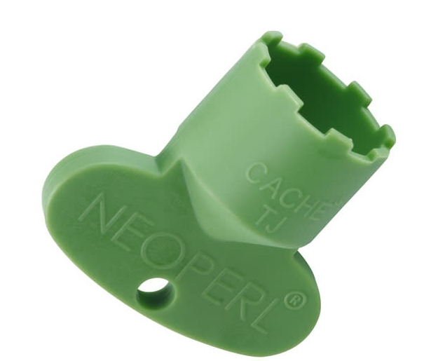 CACHE Tiny Junior Green Key Aerator Easy Installation Tool/Key