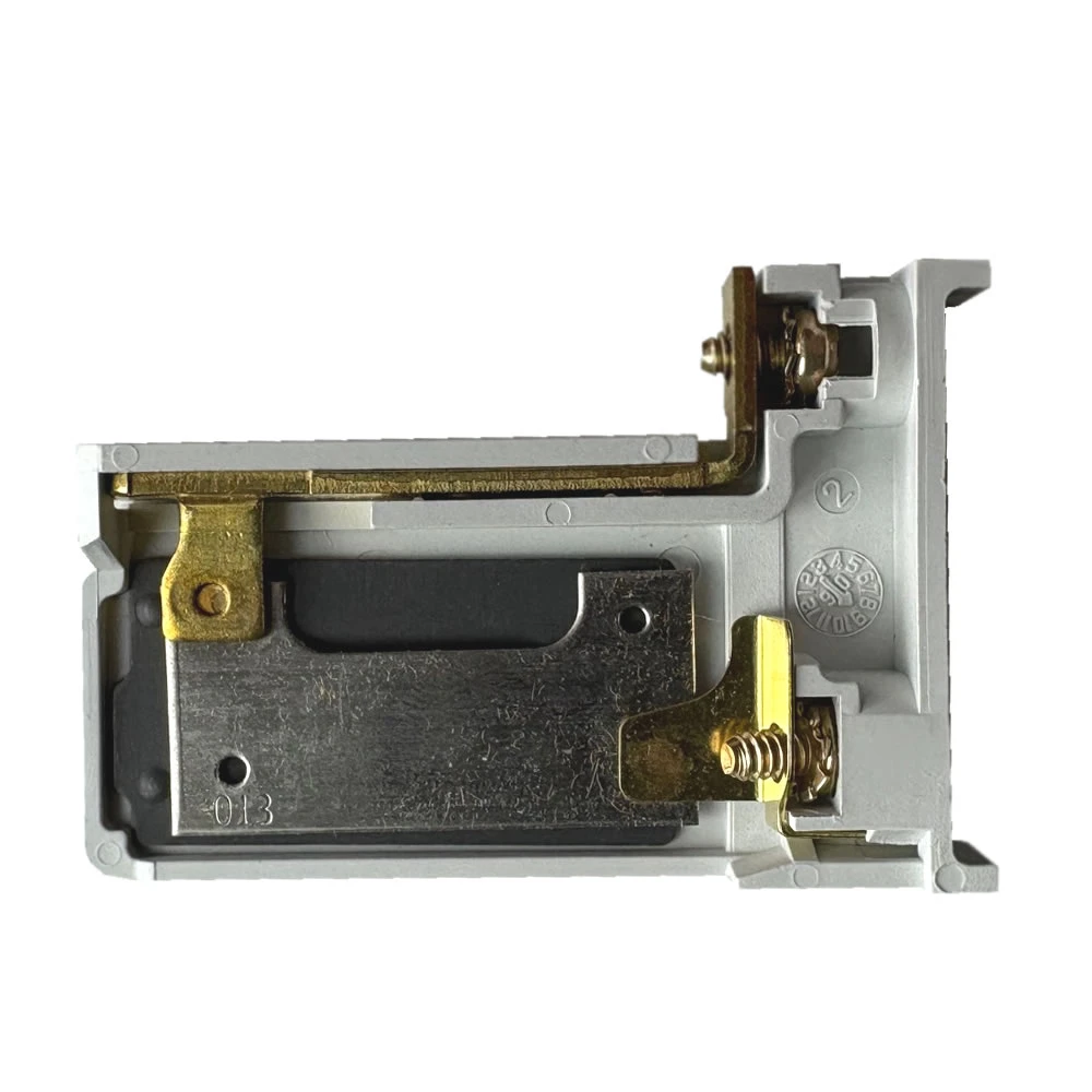Eaton H2013B-3 side view