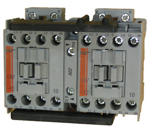 Sprecher and Schuh CAU7-12-22-24Z reversing contactor