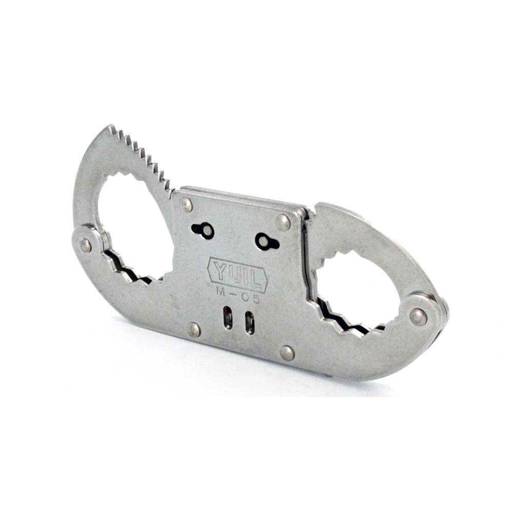 Yuil Model M-05 Stainless Steel Thumbcuffs