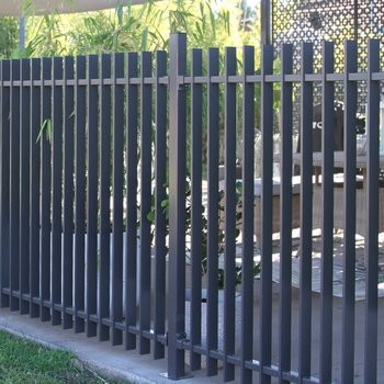 Slat-Fence (modern in-line blade fence) gives you the choice of three popular colours: Surfmist (off-white), Monument (Dark Grey), and Satin Black.