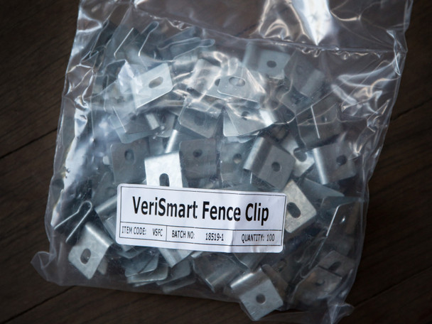 Photo showing a bag of 100 VeriSmart Galvanised Fencing U Clips