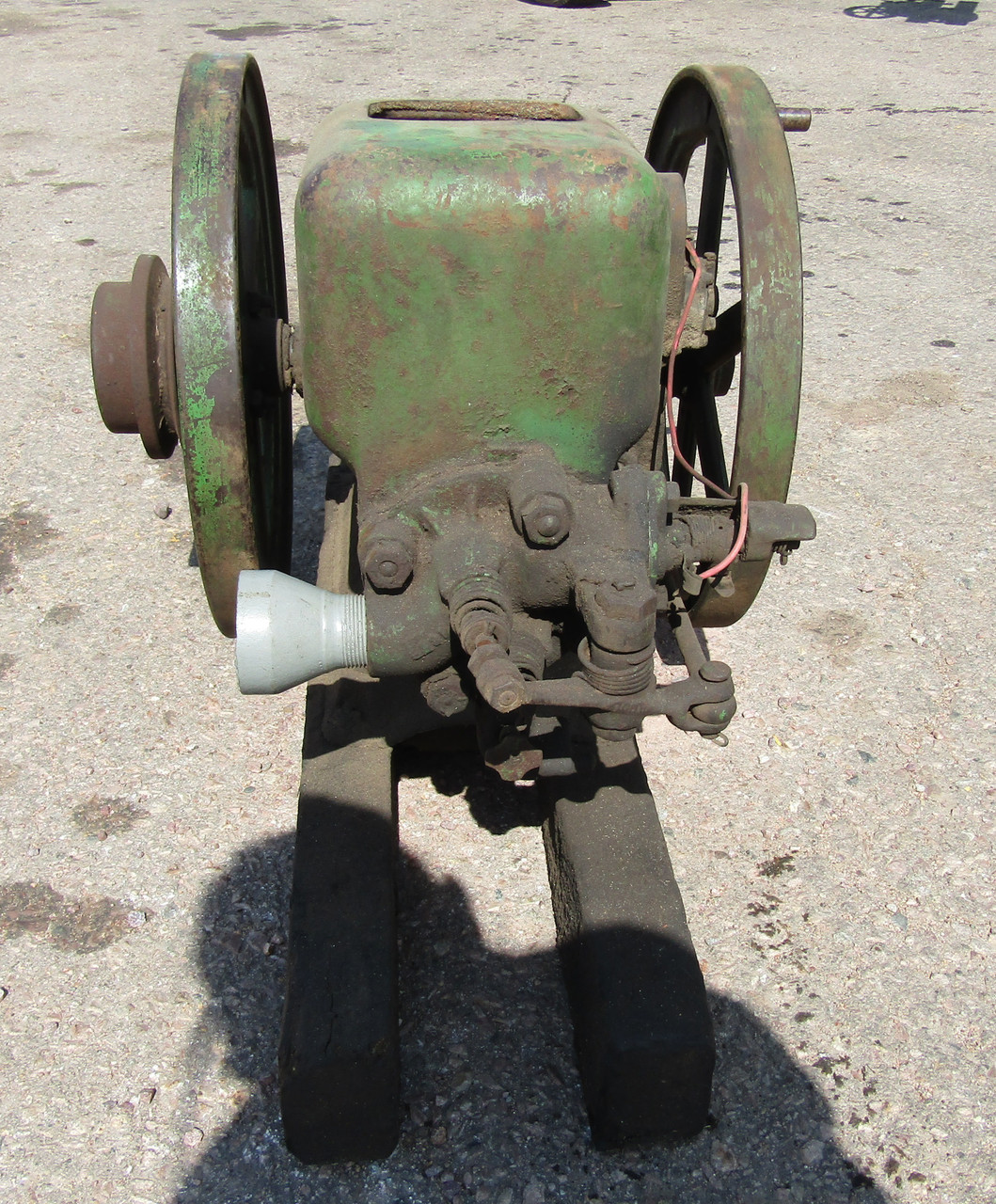 John Deere 1.5hp Engine #111