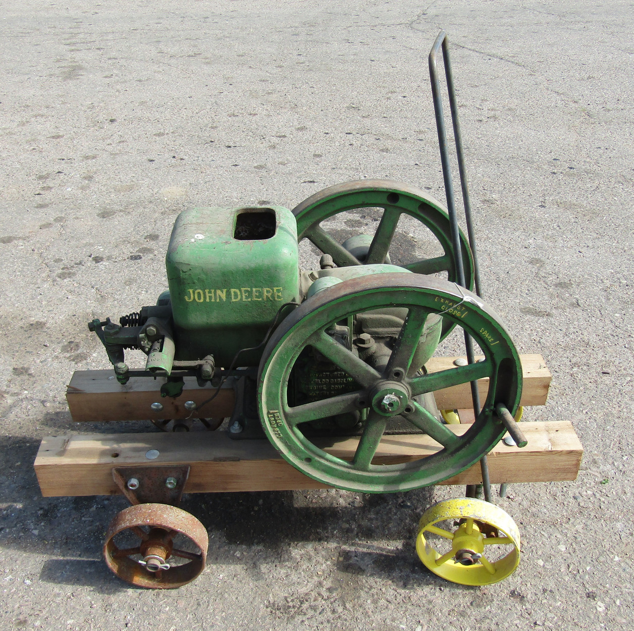 John Deere 1.5 Engine on Cart #106