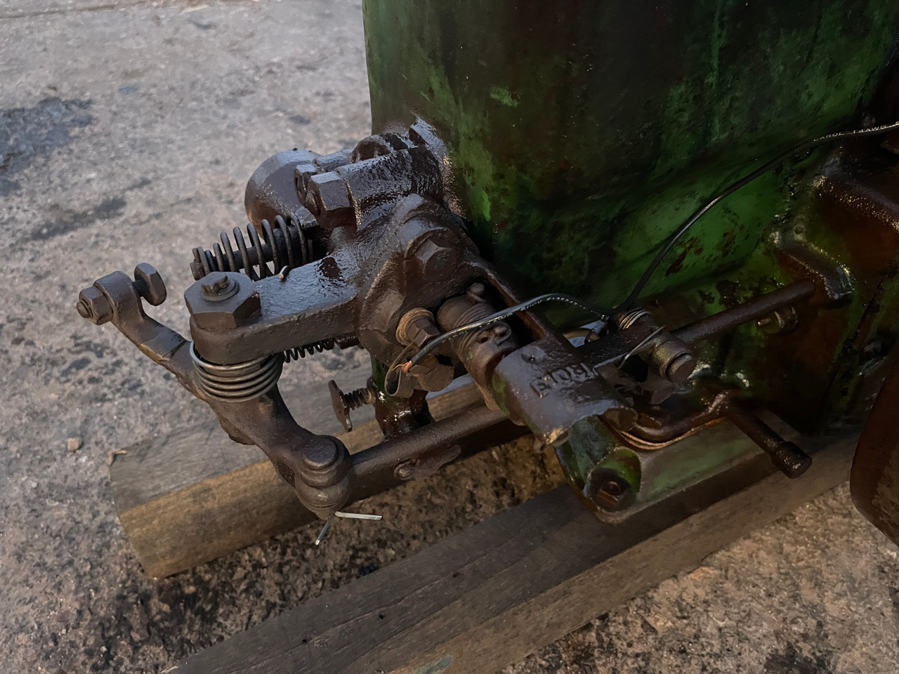 John Deere 1.5hp Engine #542