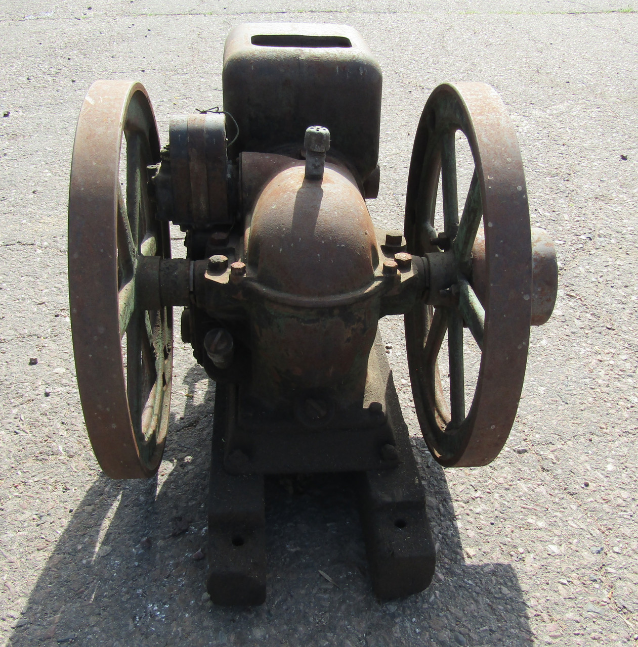 John Deere Engine, 1.5 HP #104