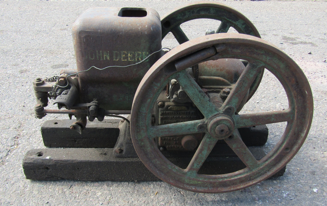 John Deere Engine, 1.5 HP #104