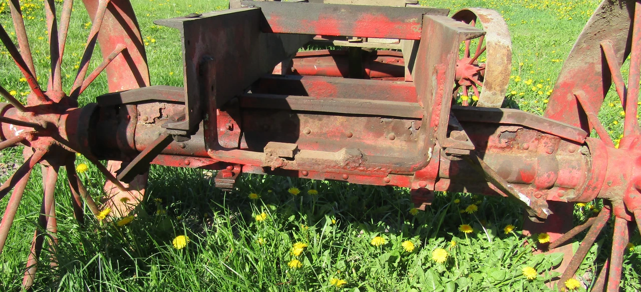 Bettendorf Large Engine Truck Cart