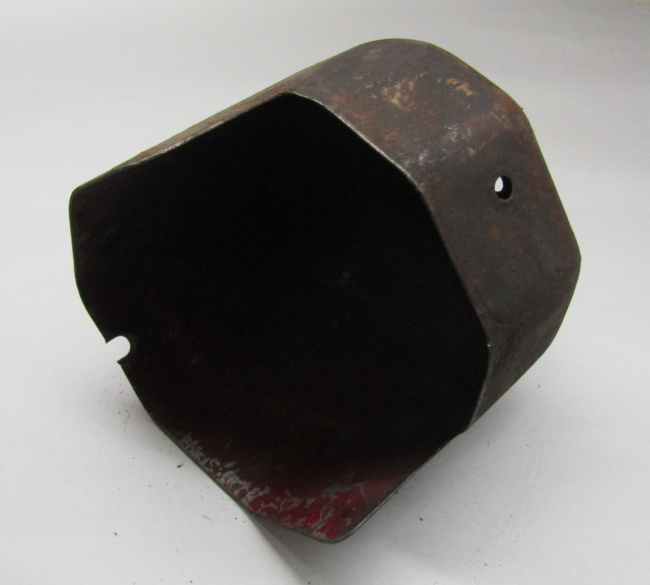 Valve Cover, IH LB 1.5-2.5 HP #2