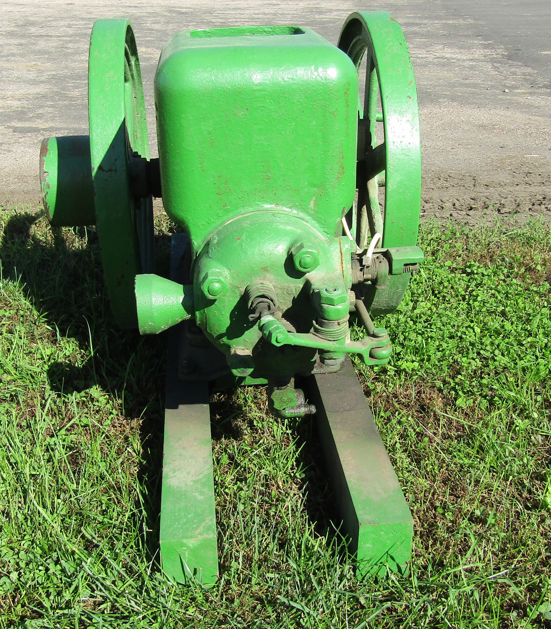 3 HP John Deere #1002