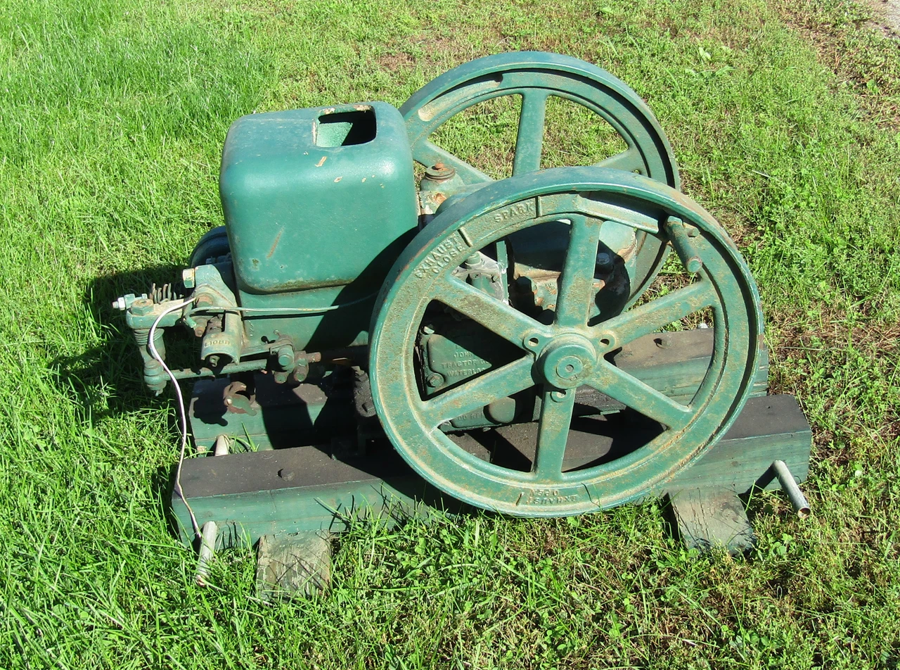 1.5 HP John Deere Engine #1007