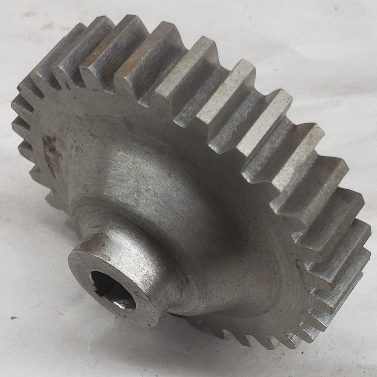 Gears, Mag, 30 tooth, IH M (1.5 hp with L Magneto)