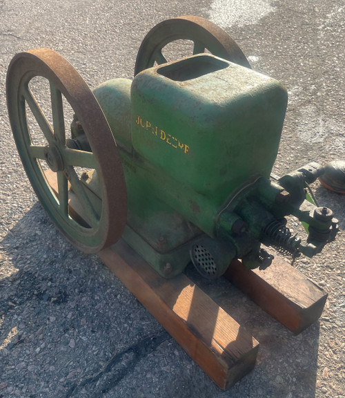 John Deere 1.5hp Engine #527