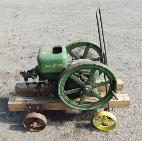 John Deere 1.5 Engine on Cart #106