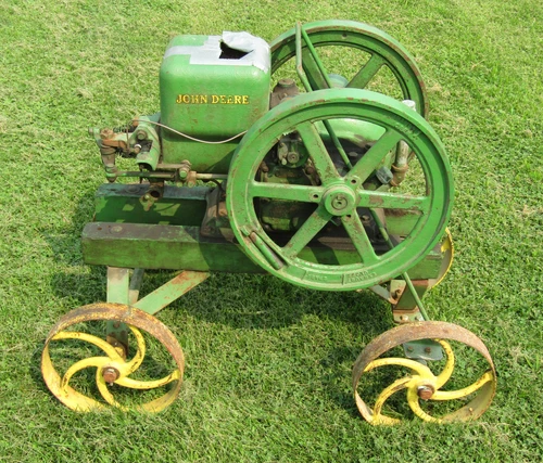 1 1/2 HP John Deere Engine #800