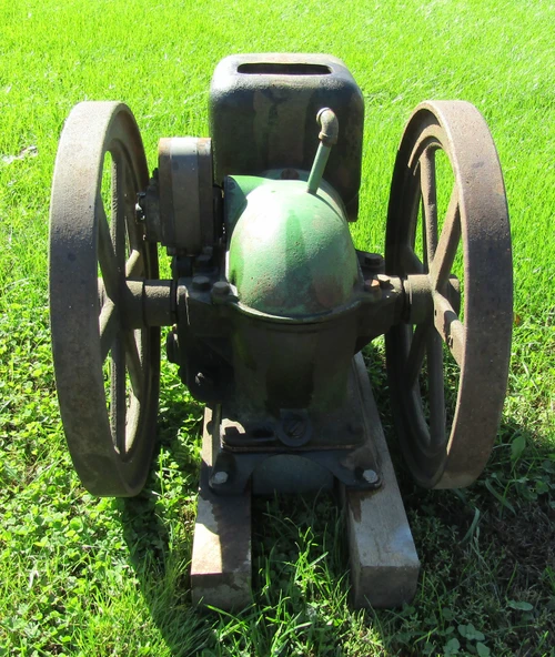 1.5 Hp  John Deere Engine #1003
