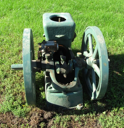 3 HP Fairbanks Z Engine #1008