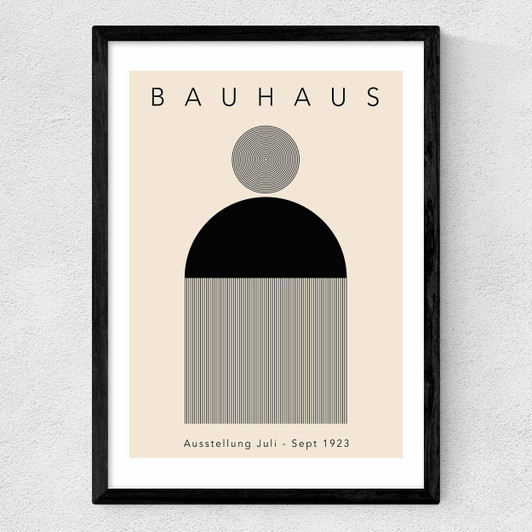 Black Minimal Bauhaus Medium Black Frame
