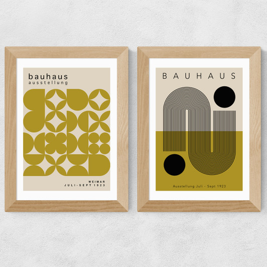 Olive Bauhaus Set Wide Oak Frame