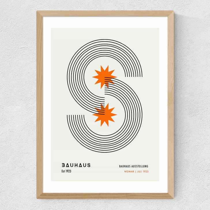 Minimalist Bauhaus Medium Oak Frame