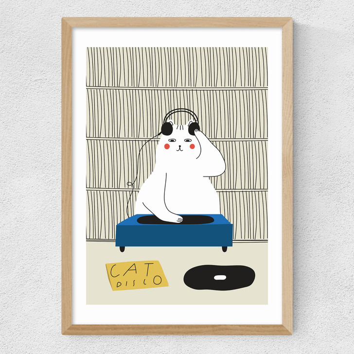 Disco Cat Medium Oak Frame Disco Cat Medium Oak Frame