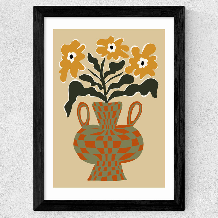 Vintage Flower Vase With Check Wide Black Frame Vintage Flower Vase With Check Wide Black Frame